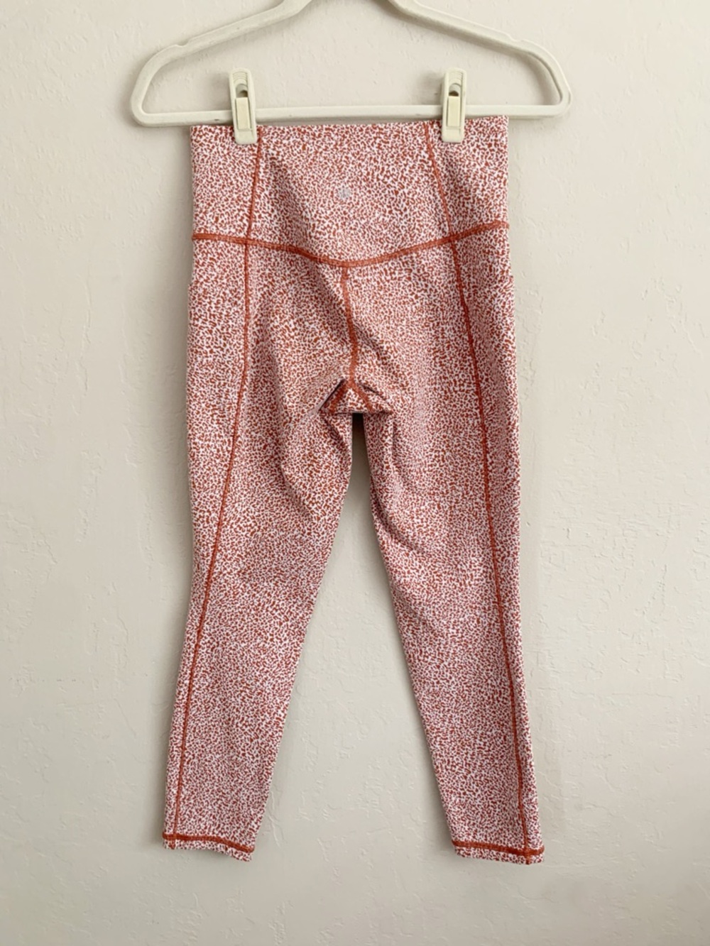 Athleta Salutation Stash II Textured Tight in Cheetah • Women’s Small - Picture 5 of 7
